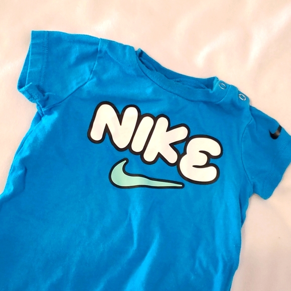 Nike Rompers - Picture 3 of 4